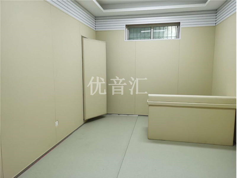 審判室防撞軟包_正本2.jpg